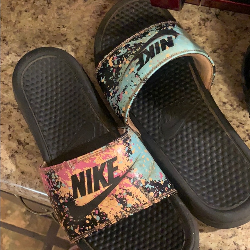 Nike Paint Splatter slides size 9